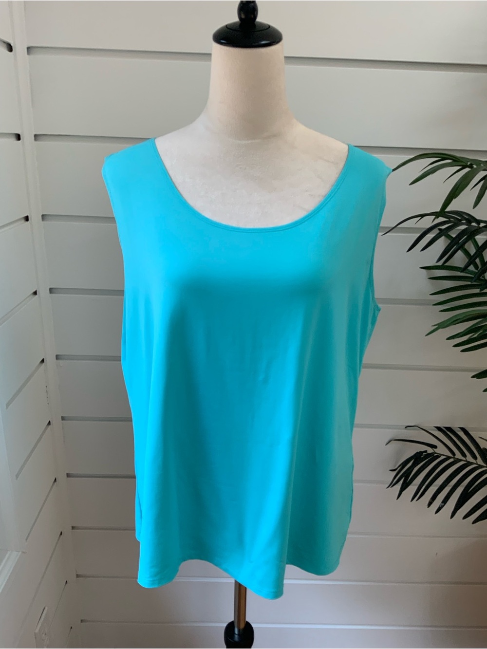 Plus Size 1X Ruby Rd. Scoop Neck Tank Top in Aqua Blue
